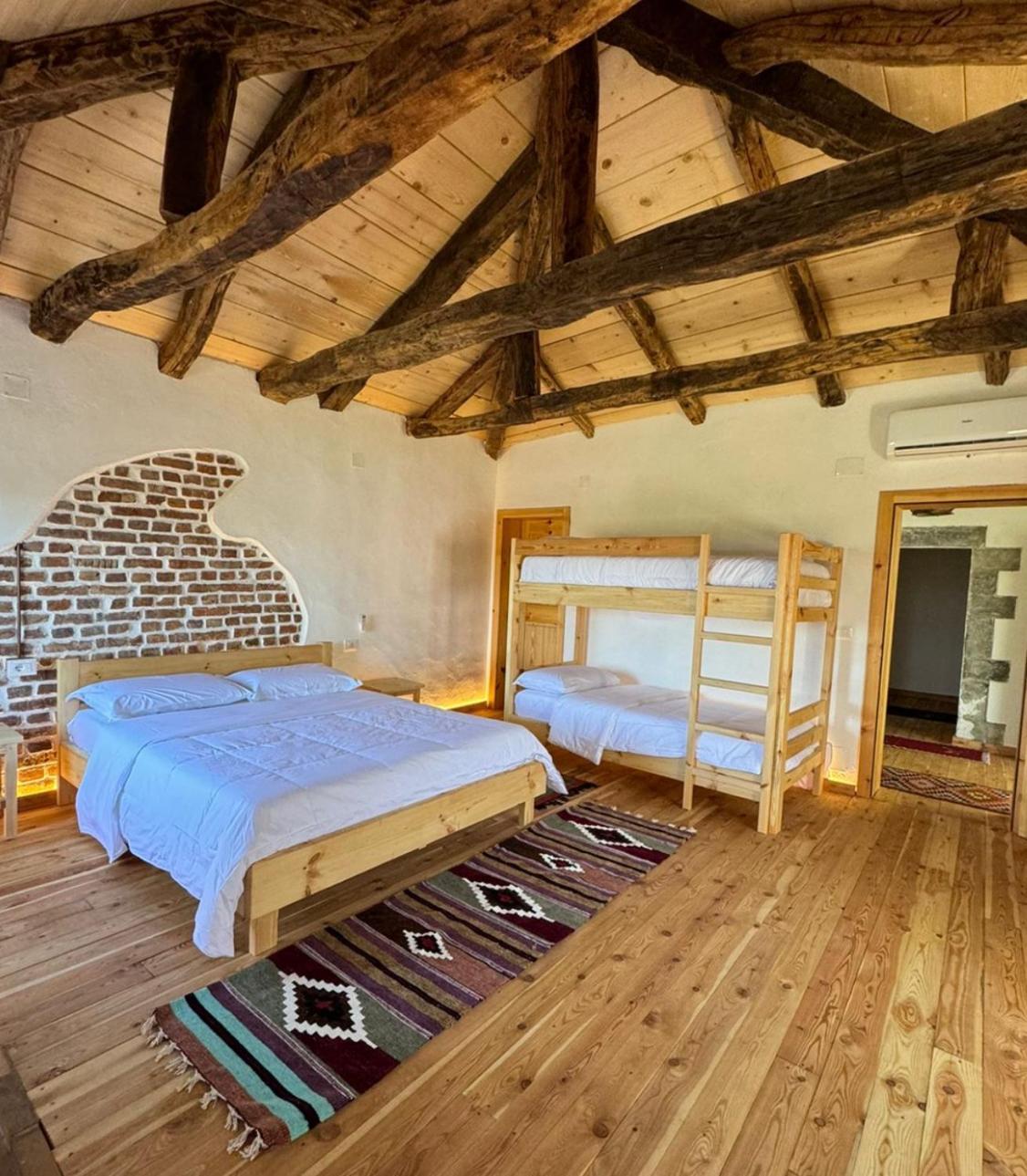 Guesthouse Vitoria - Mrizi I Zanave Fishte Ngoại thất bức ảnh